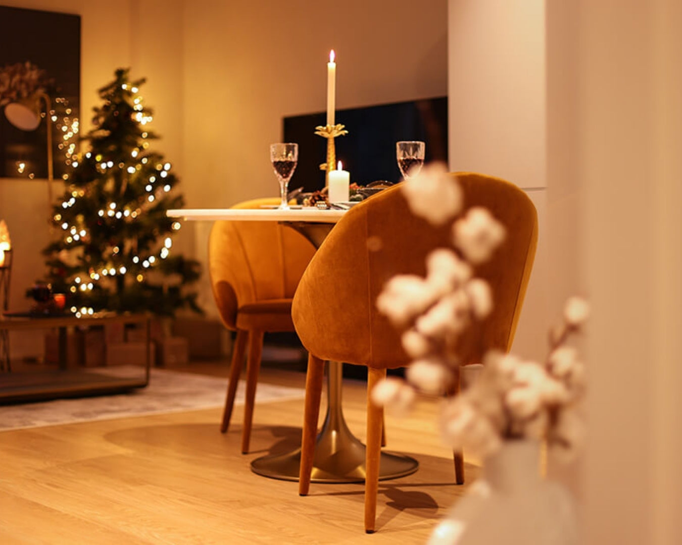 A CasaGold Christmas: Warm, Joyful & Family-Friendly Furniture Ideas