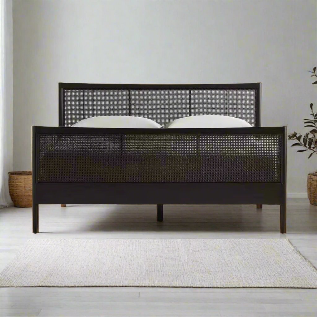 Solid Wood Bed for Modern Bedroom Style