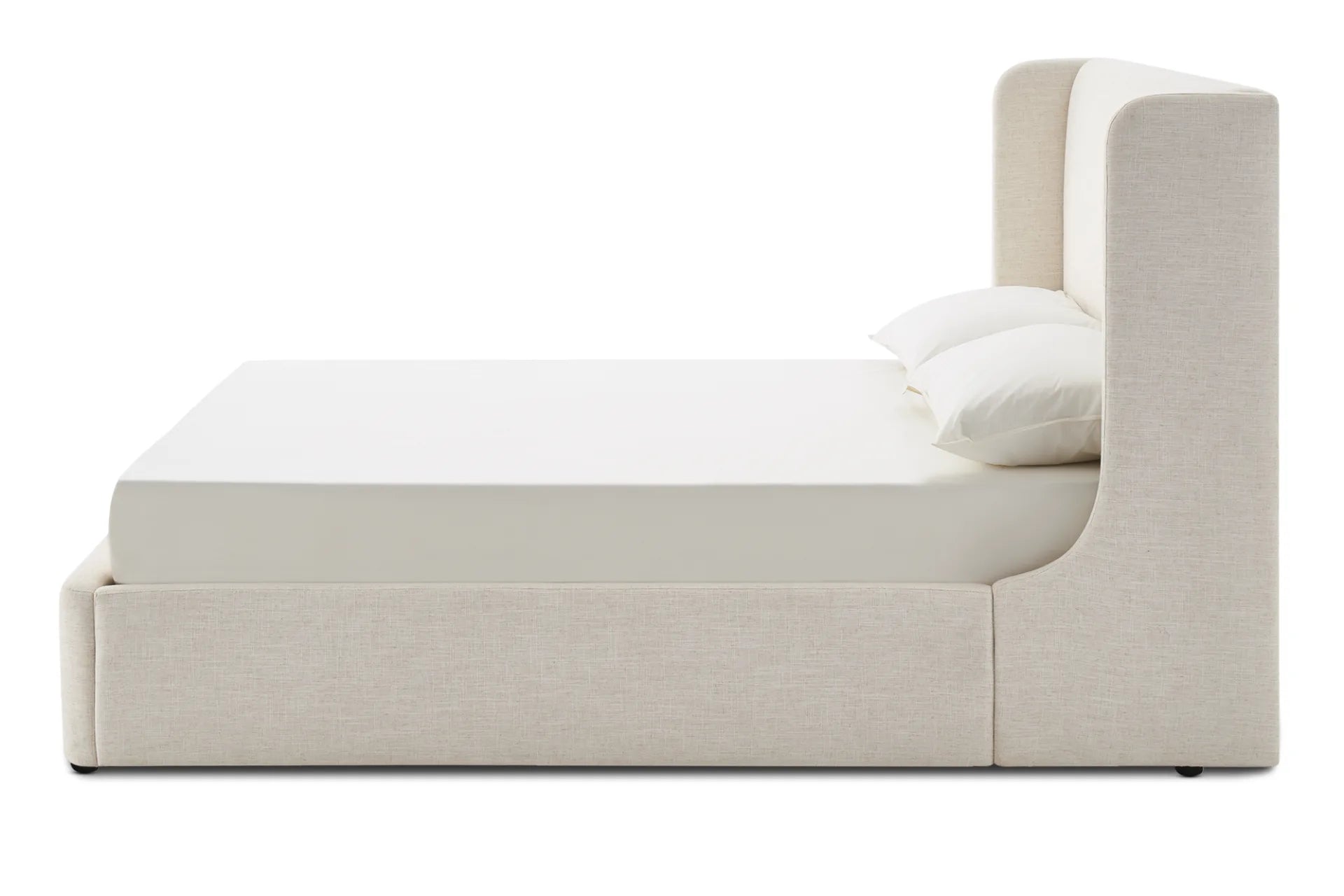 Velvet-upholstered wings bed for a plush loo