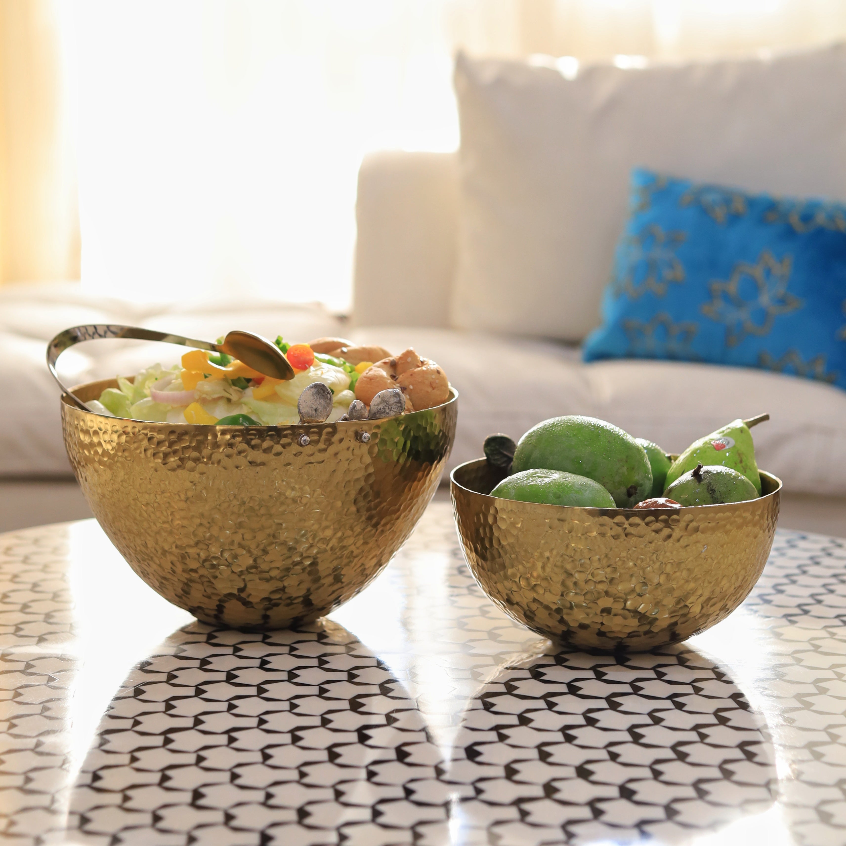 Sophisticated bowl set for elegant dining