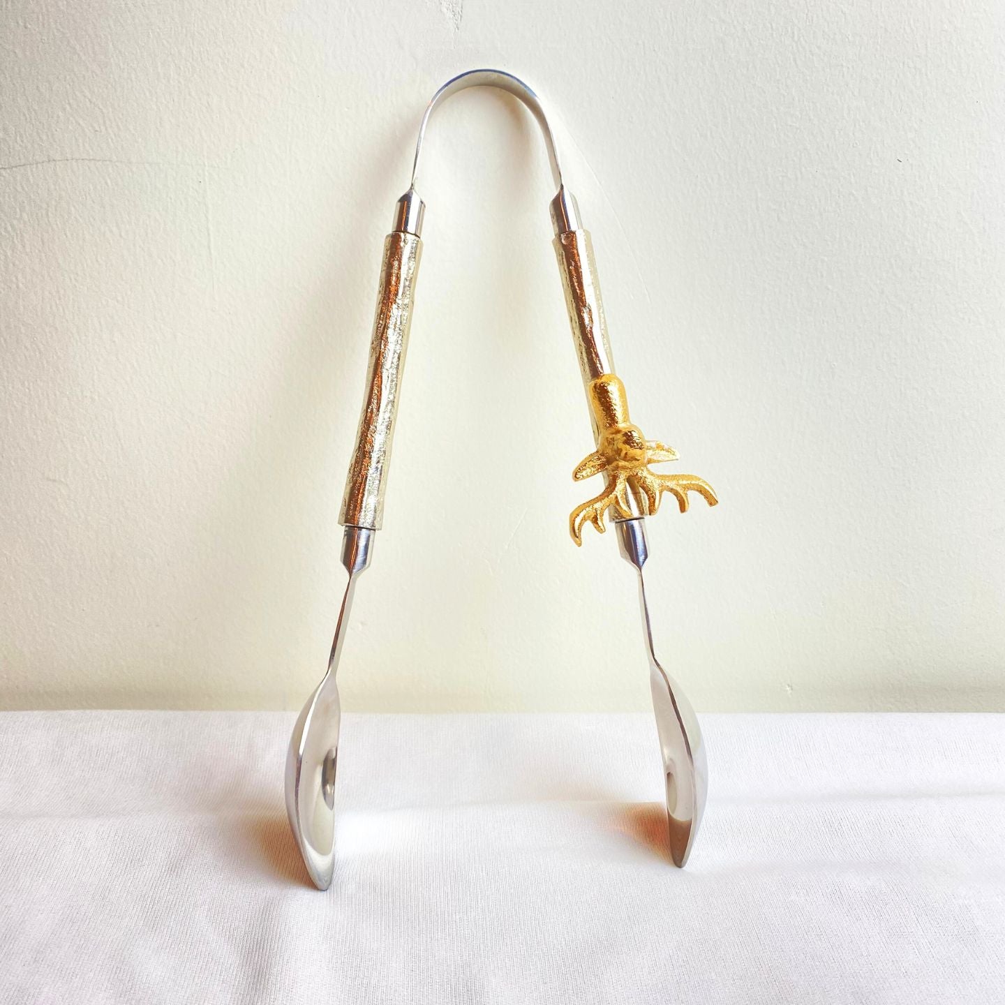 Sophisticated luxury tong with stag design