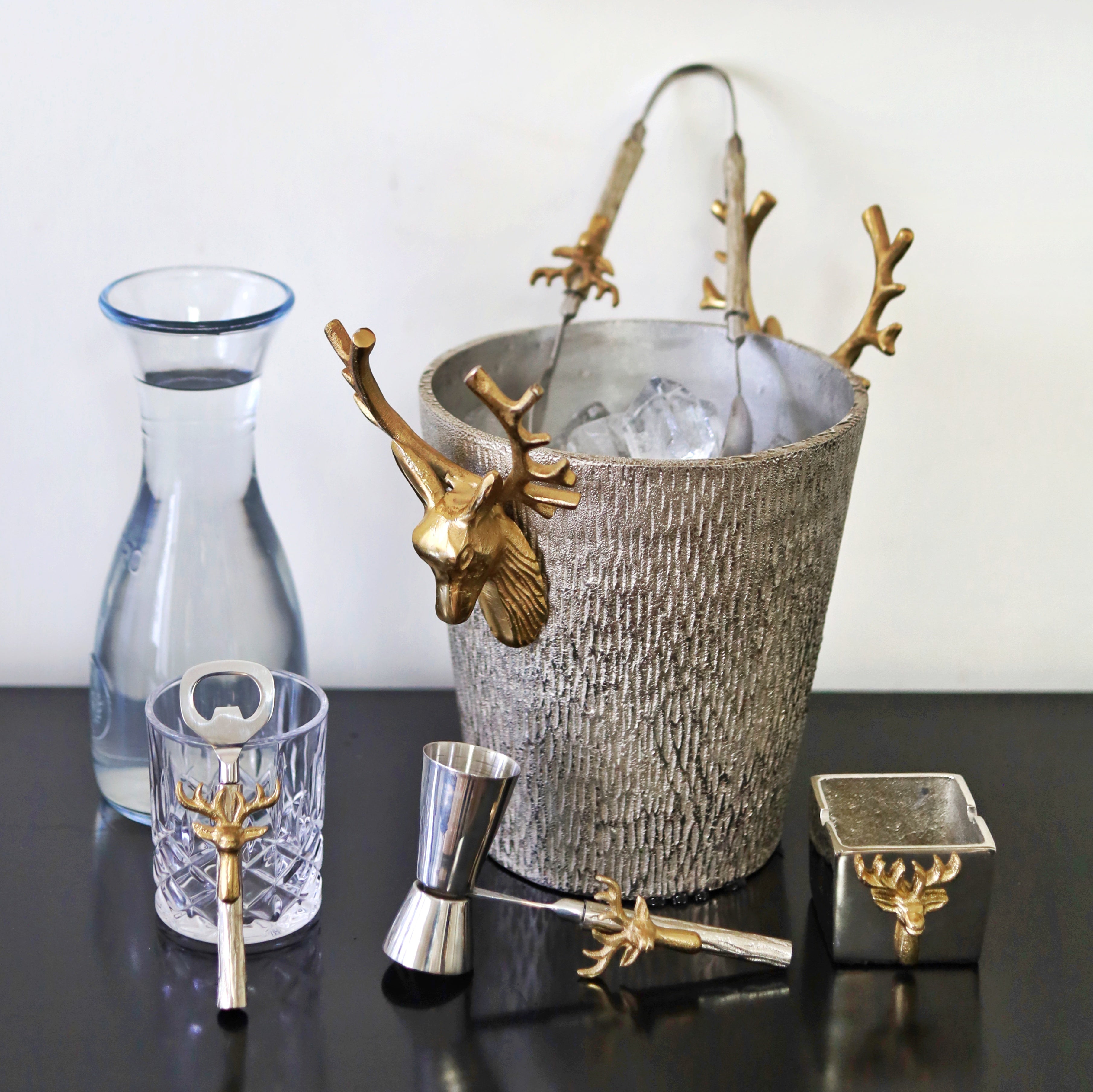Sophisticated stag-themed luxury bar set