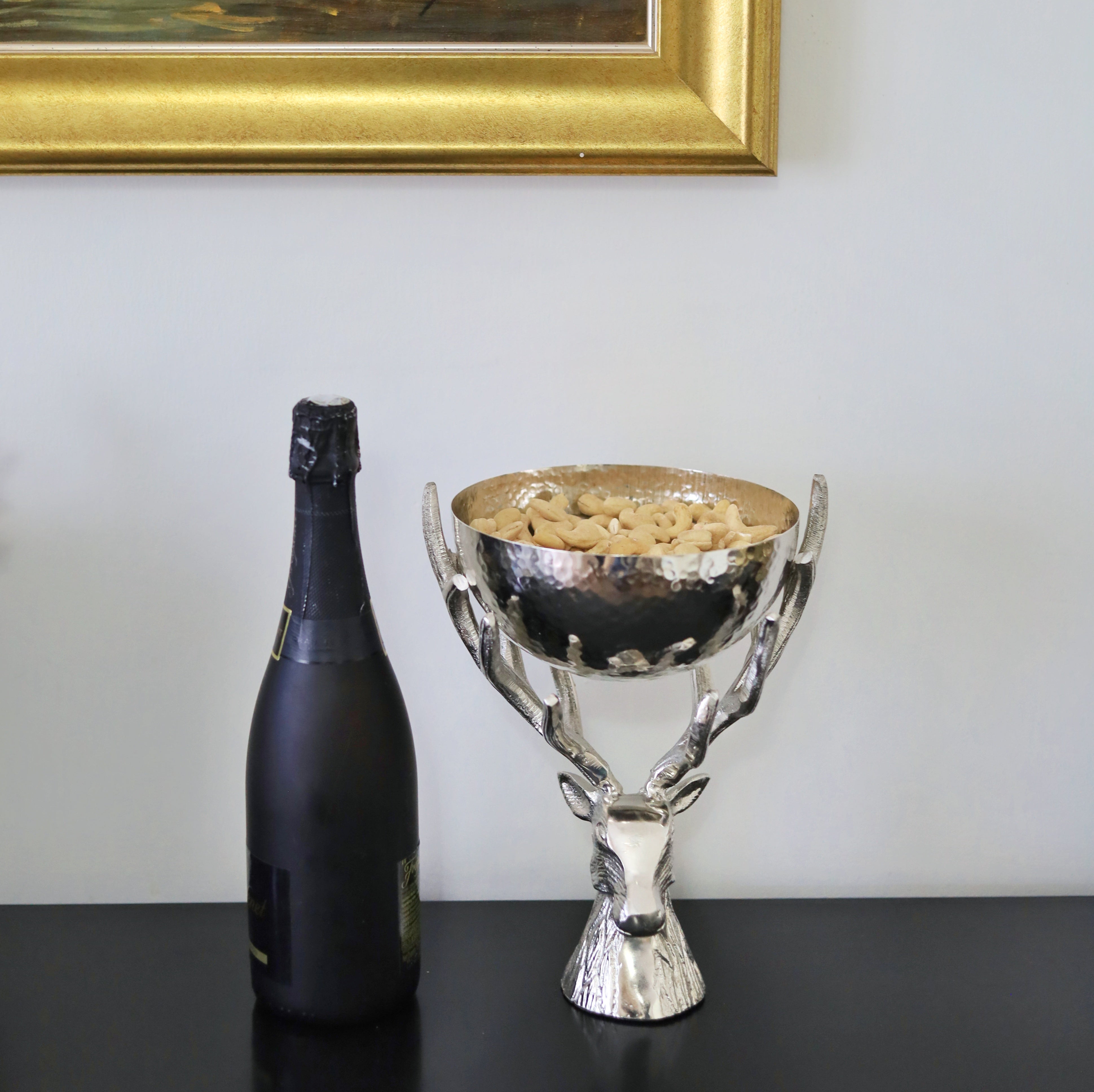 Sophisticated bowl set for elegant dining