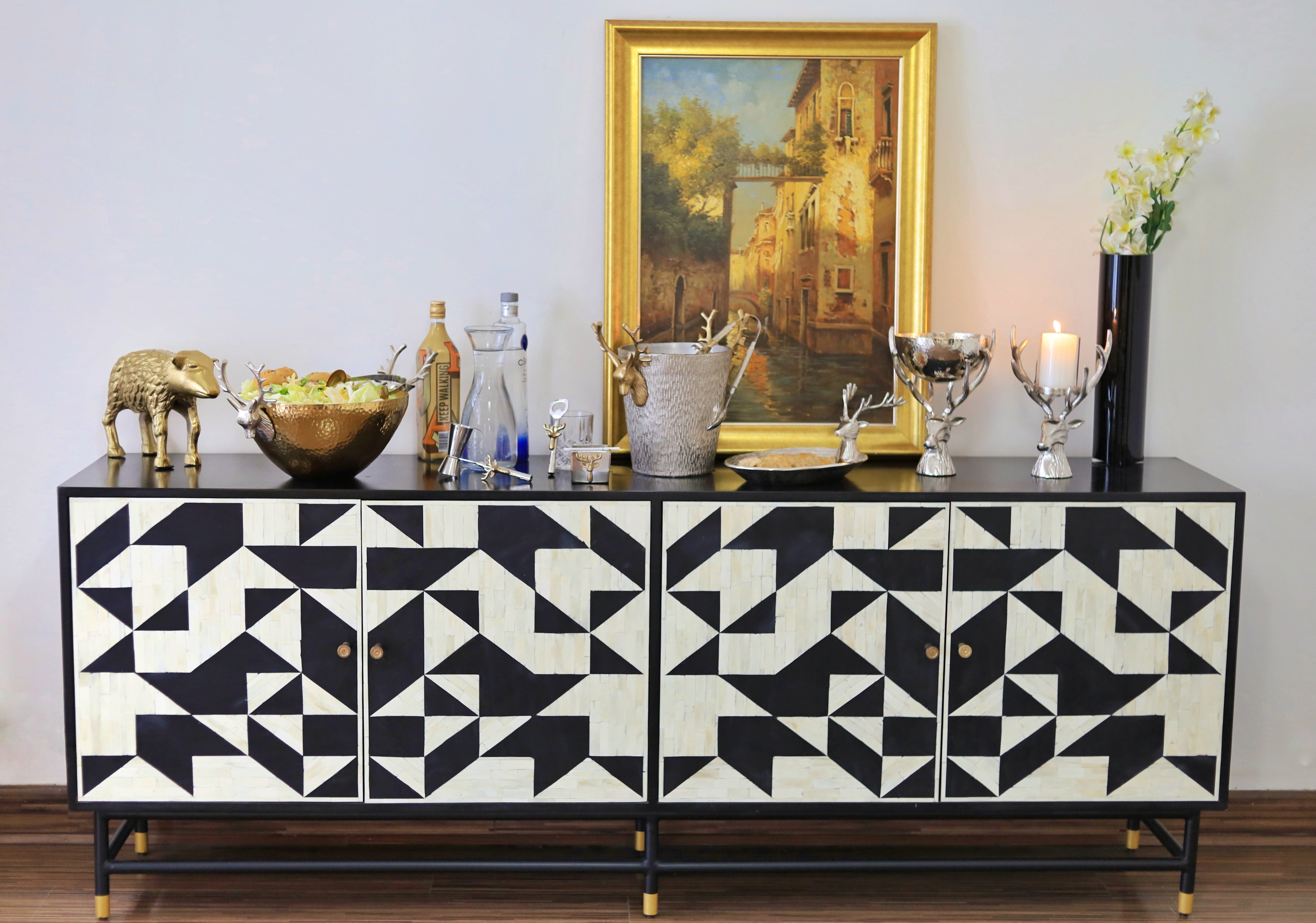 Deluxe Stag Bar Set for Entertaining