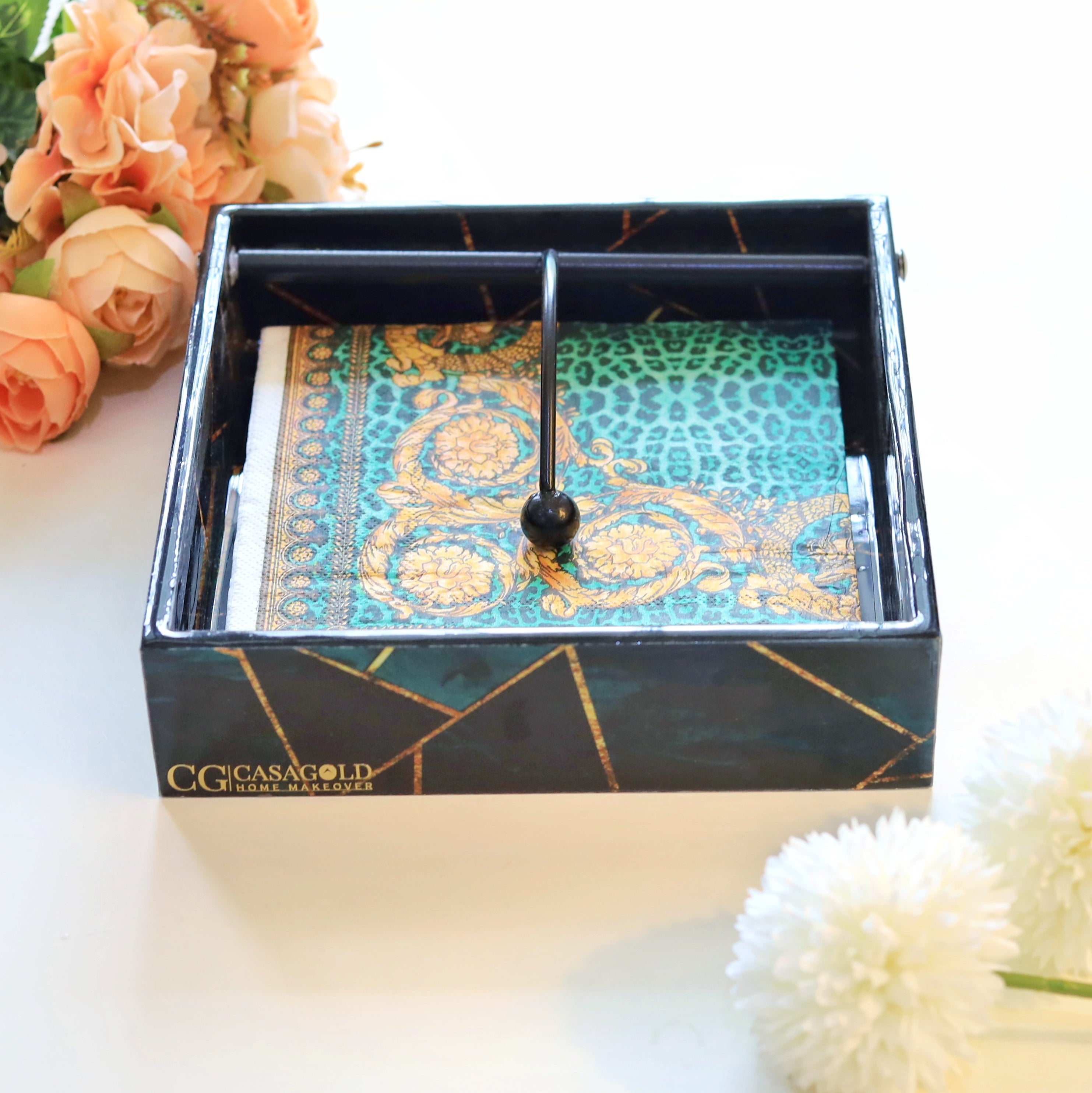 Multi-functional tissue tray for versatile usage
