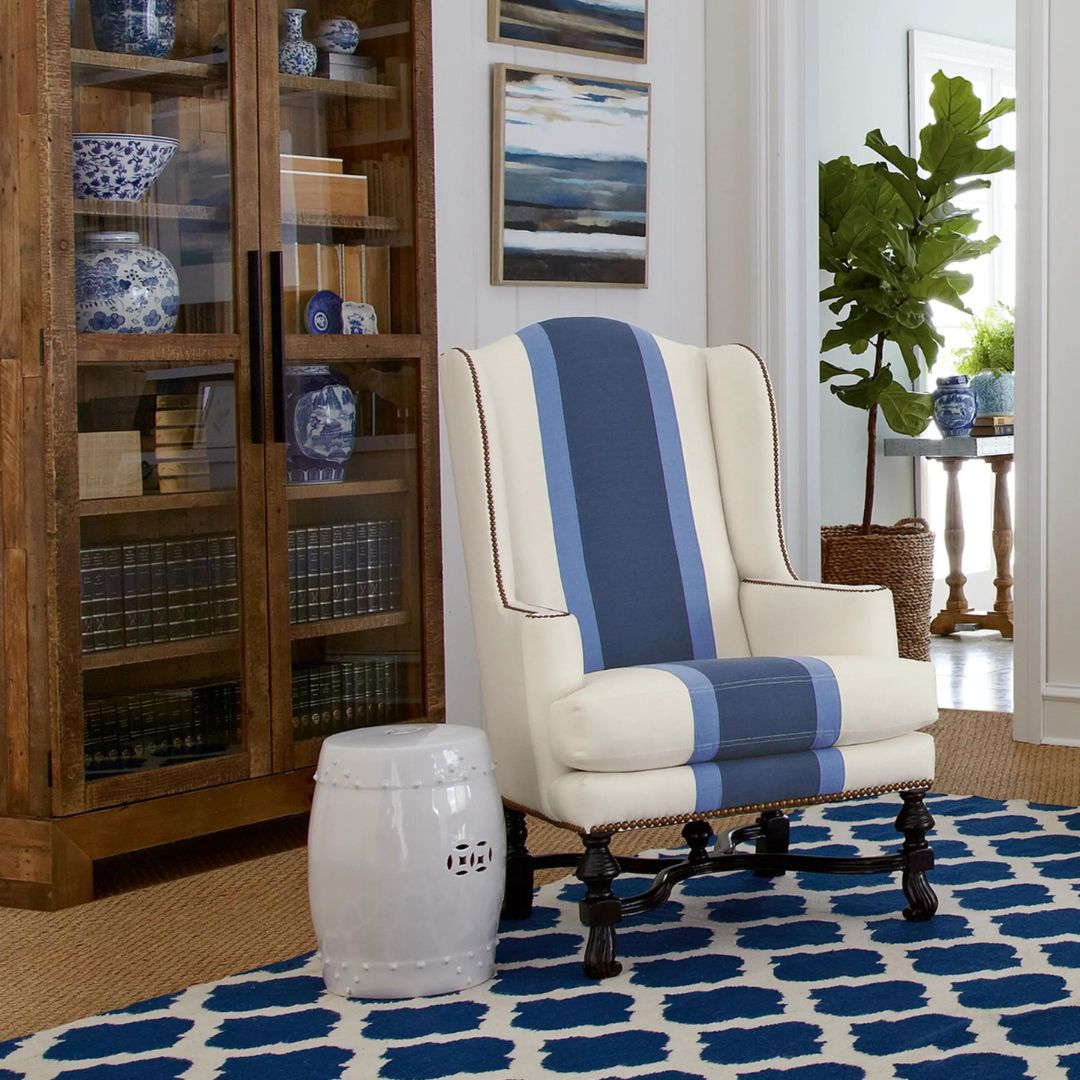 Comfortable oversized tufted lounge chair for large spaces
