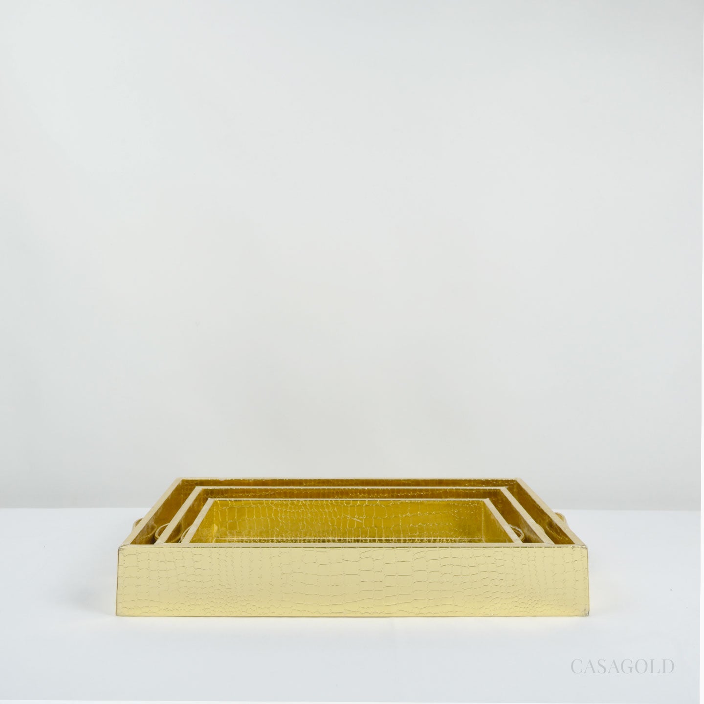 Premium leather tray for serving appetizers and drinks