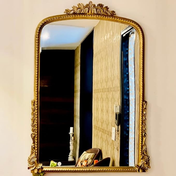 Rectangle glass mirror with chain for hanging in vintage style
