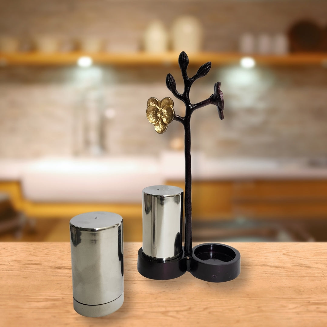 Durable stainless steel salt and pepper set