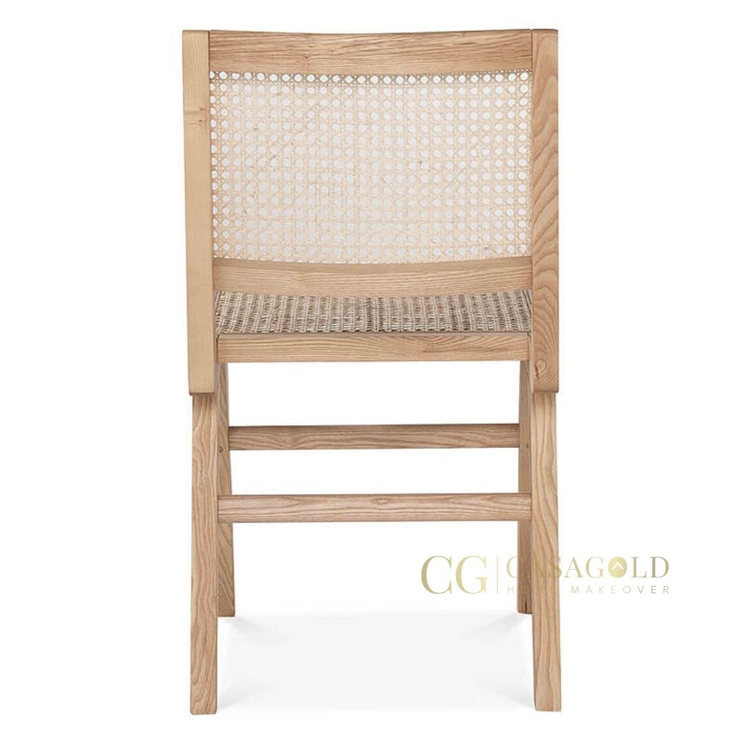 Timeless vintage-inspired lounge chair for charm