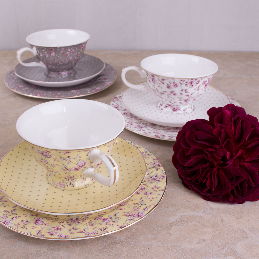 Deluxe cup plate set with a luxury touch