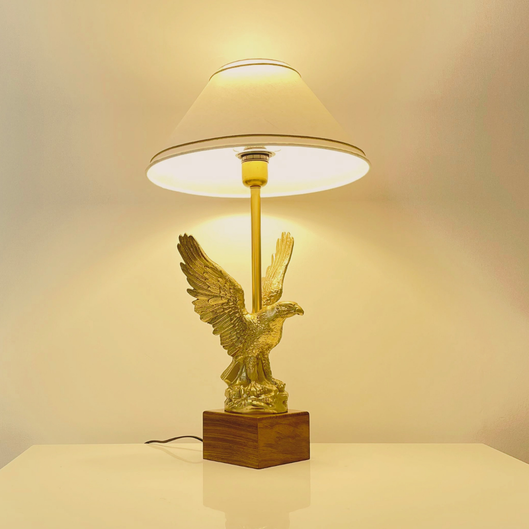 Elegant eagle Luxury Table Lamp with Gold Accents