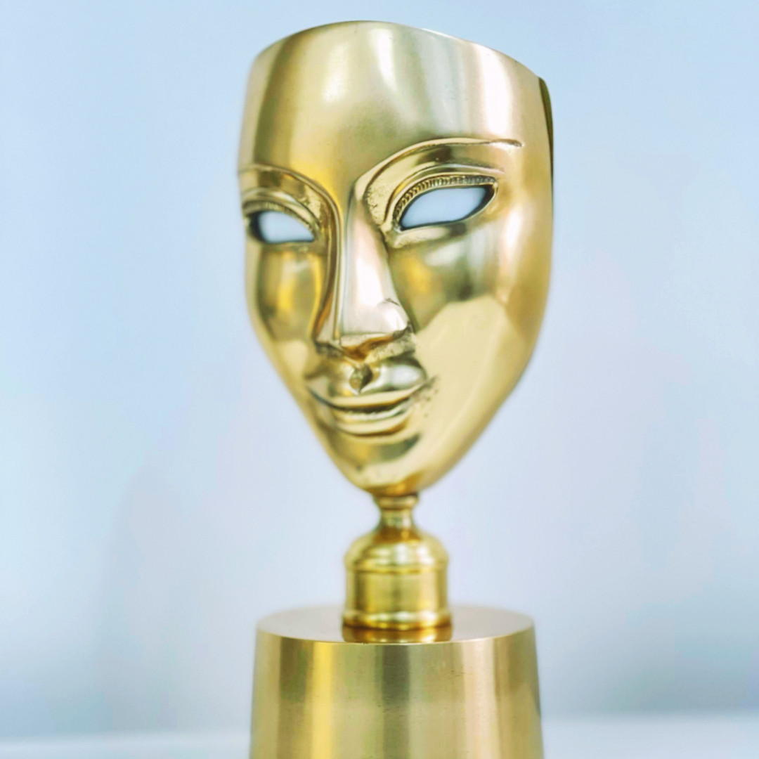 Matte Gold Face luxury lamp for bold decor