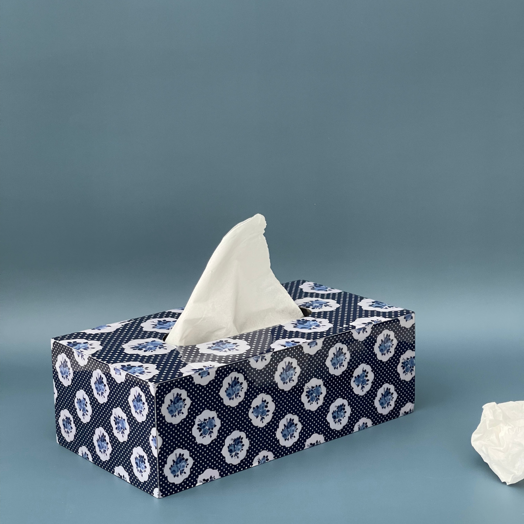 Simple tissue box for minimalist living spaces