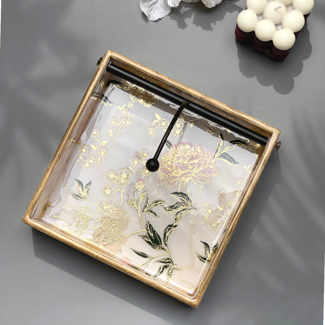 Elegant tissue tray for bathroom decor