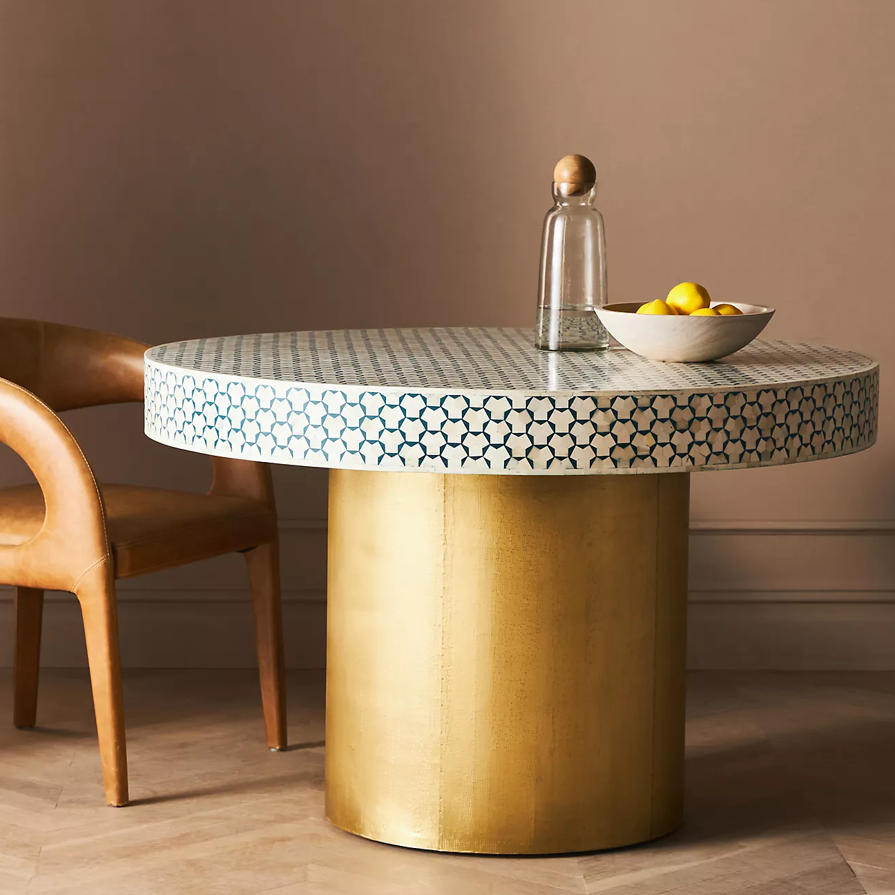 Round Dining Table - Targua