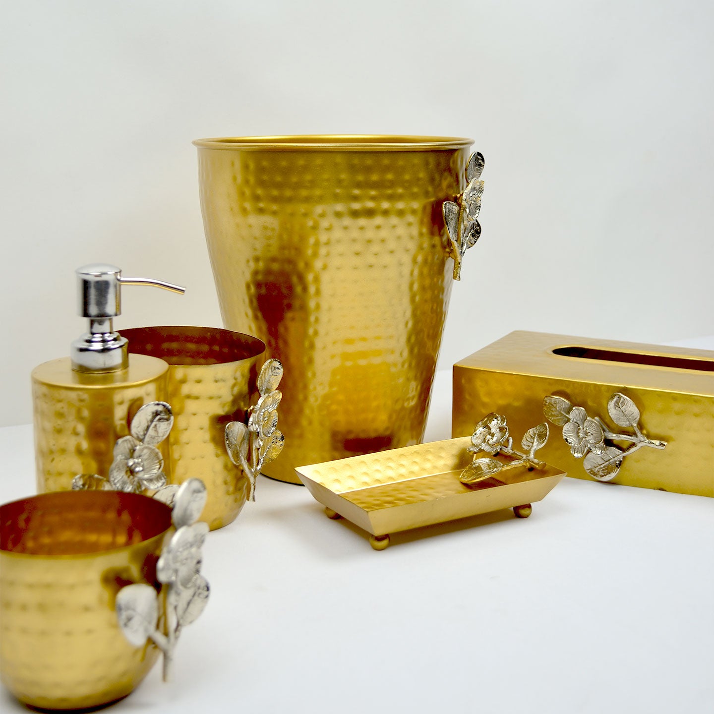  Bathroom Accessories Set for Glamorous Decor
