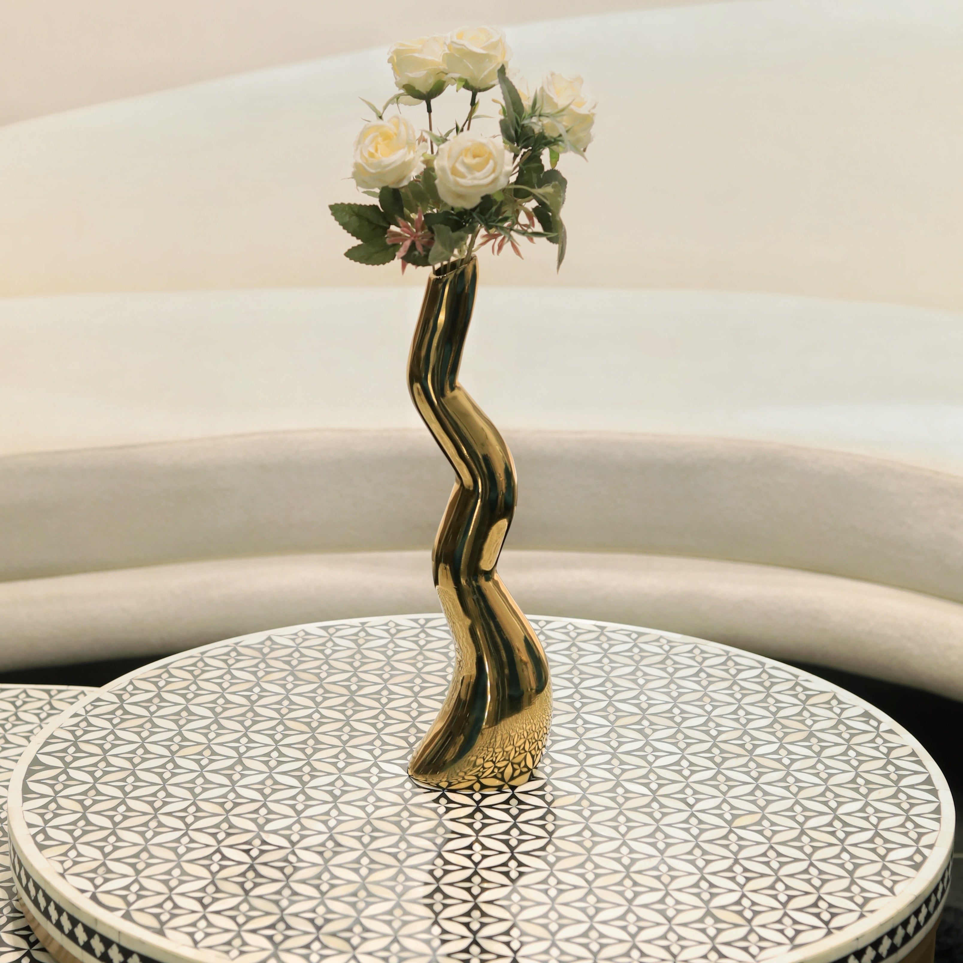 Brass Flower vase holder with antique finish