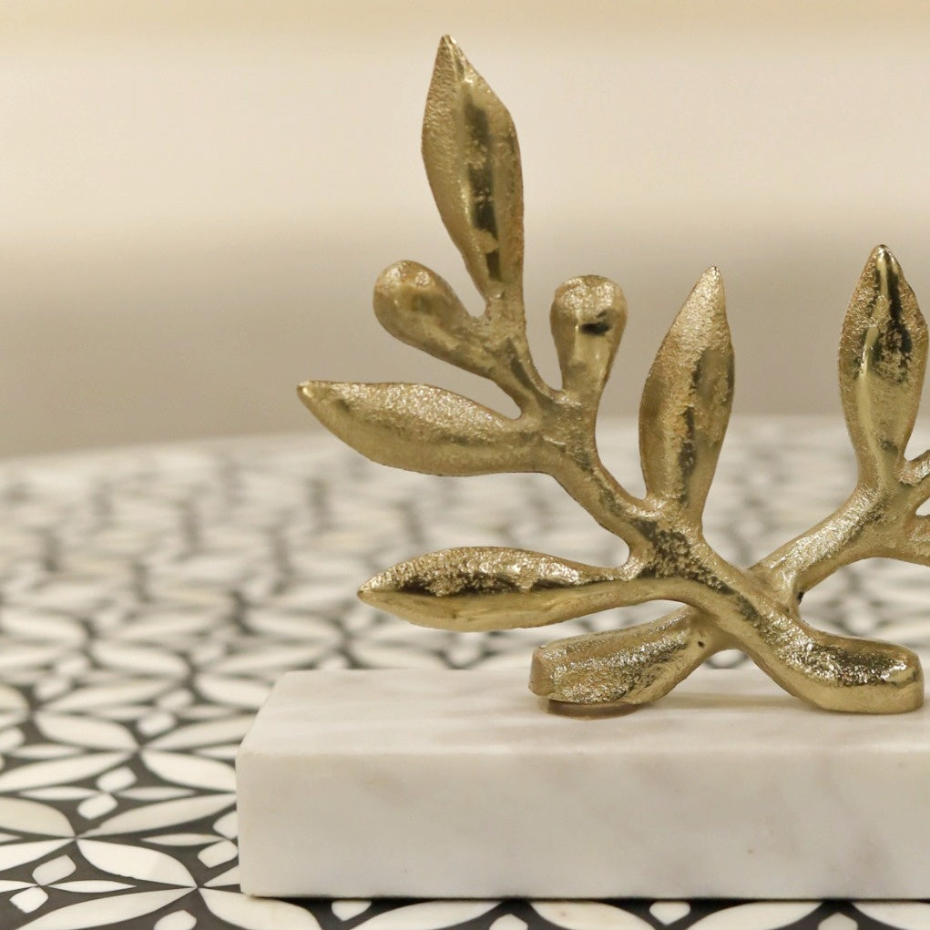 Brass leaf Showpiece for Peaceful Interiors	