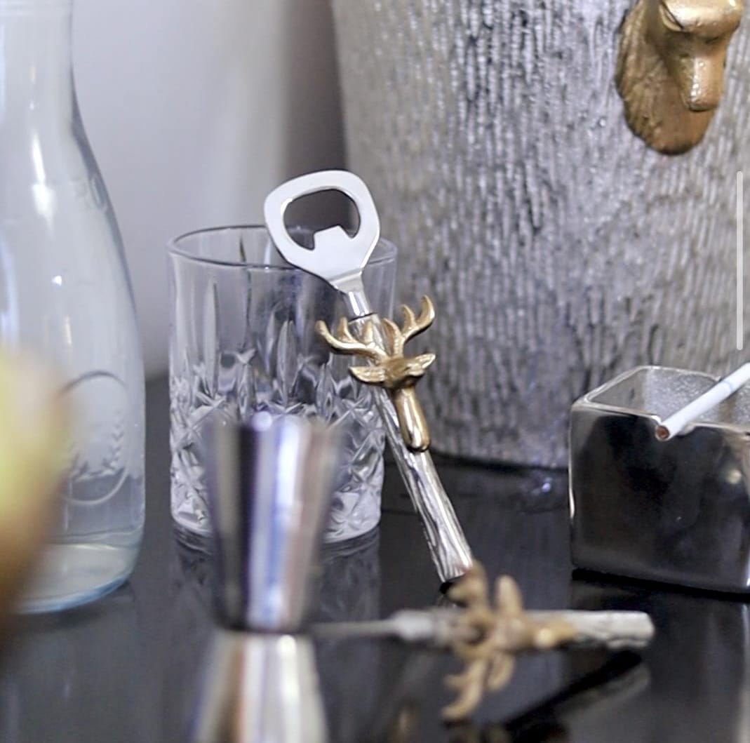 Luxury bar opener with deluxe stag handle
