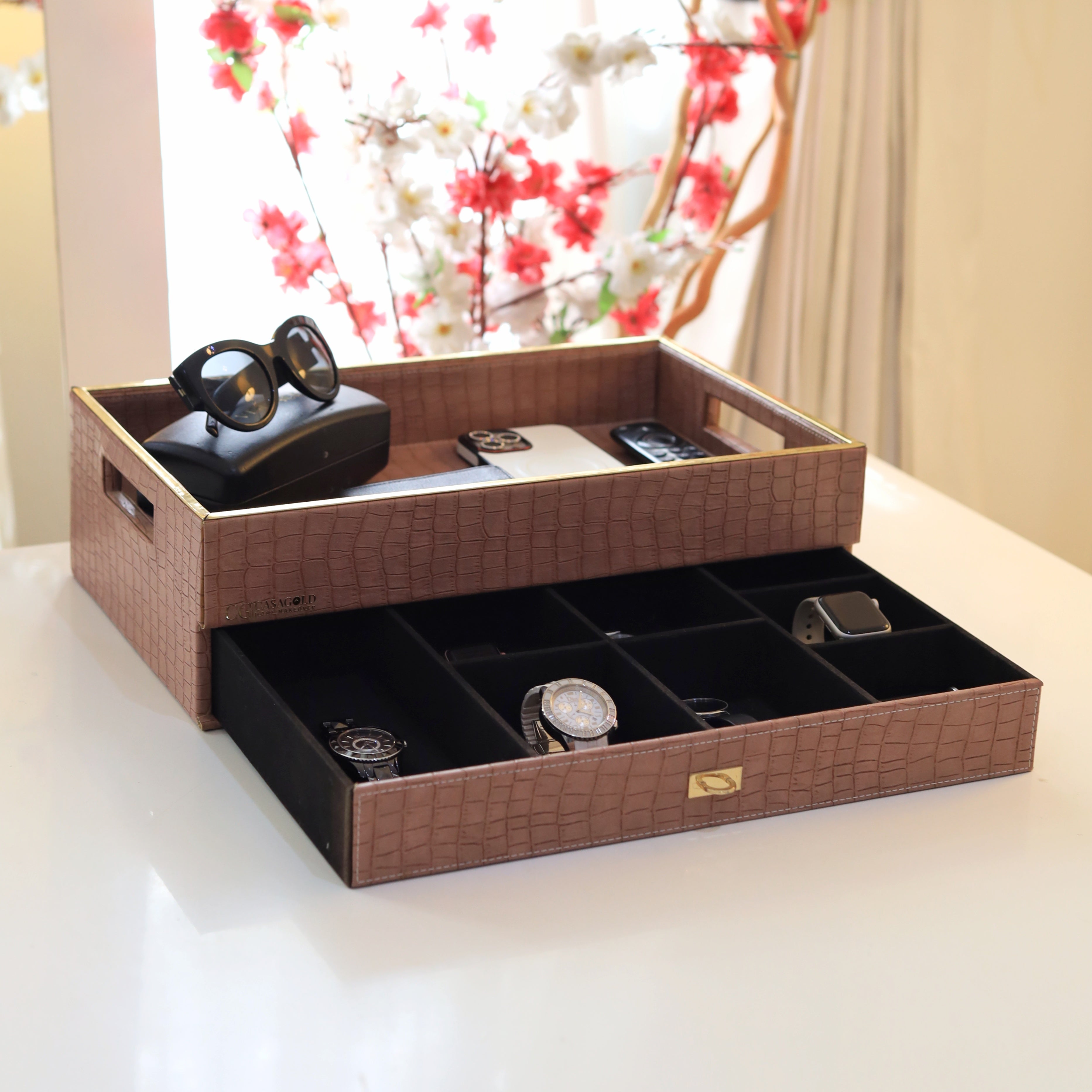 Deluxe luxury tea tray with ample storage space
