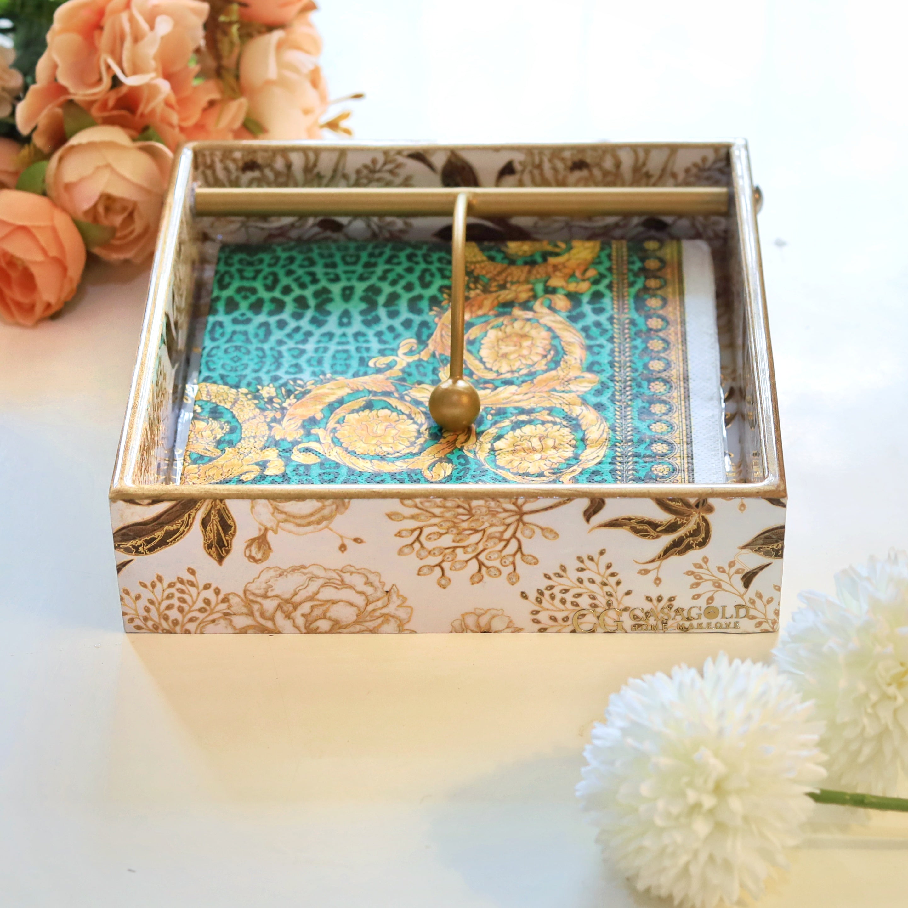 Elegant tissue tray to complement luxury spaces
