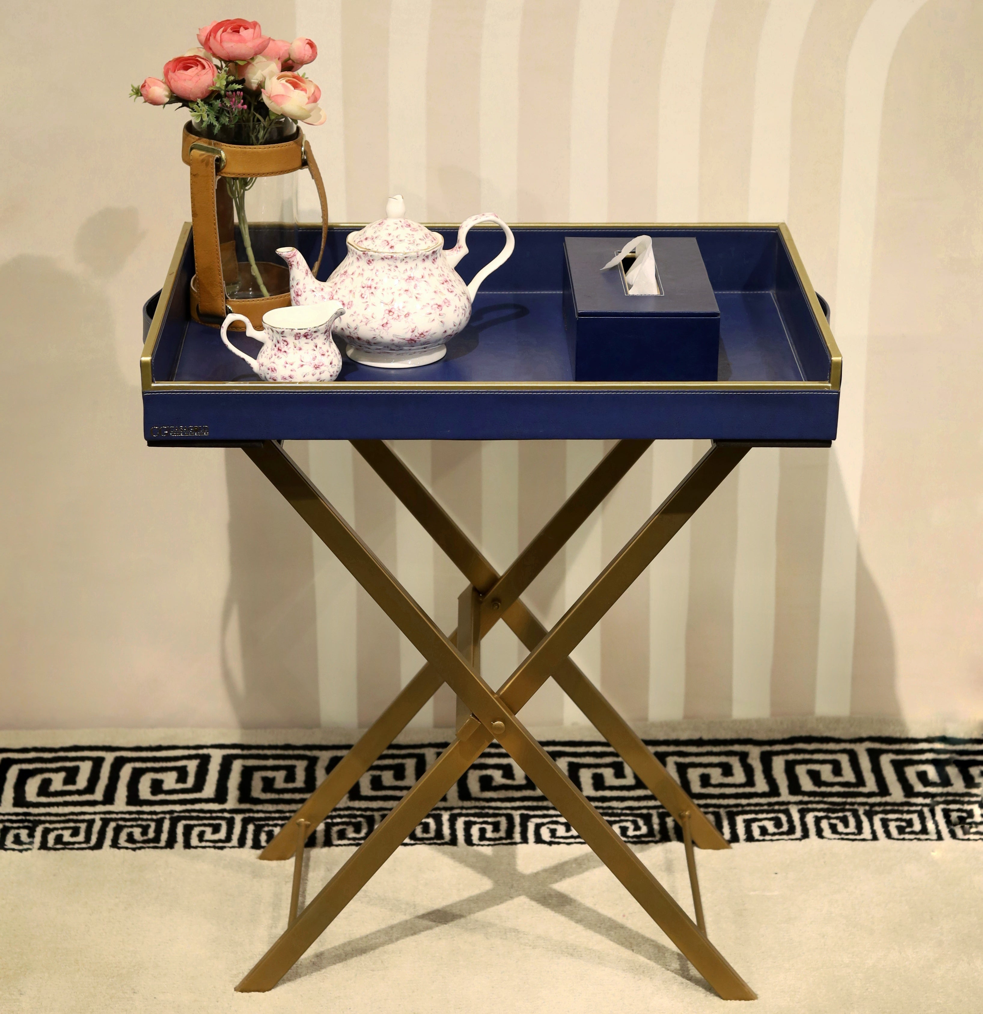Embossed leather tray with elegant patterns
