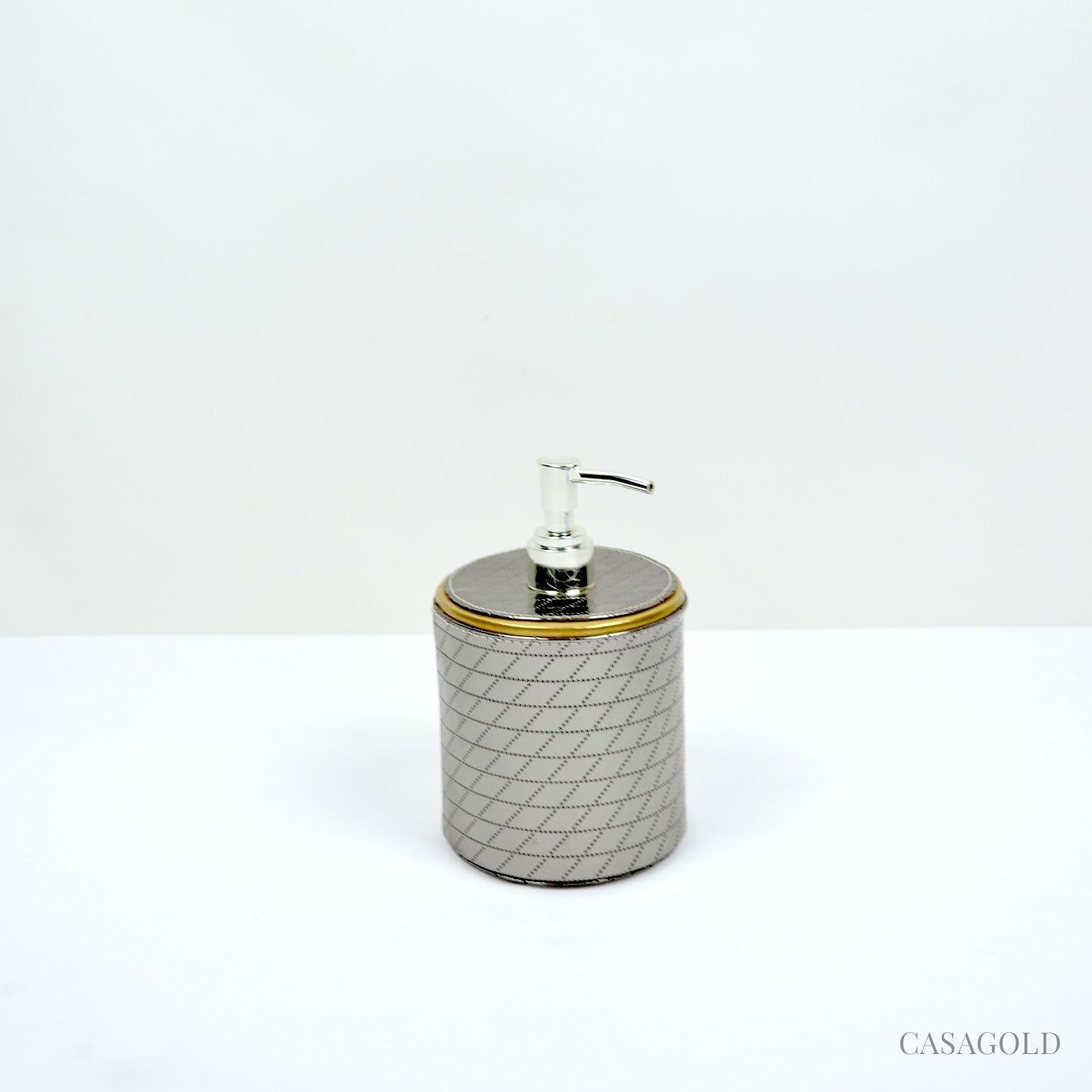 Grey and gold bathroom set for sophistication