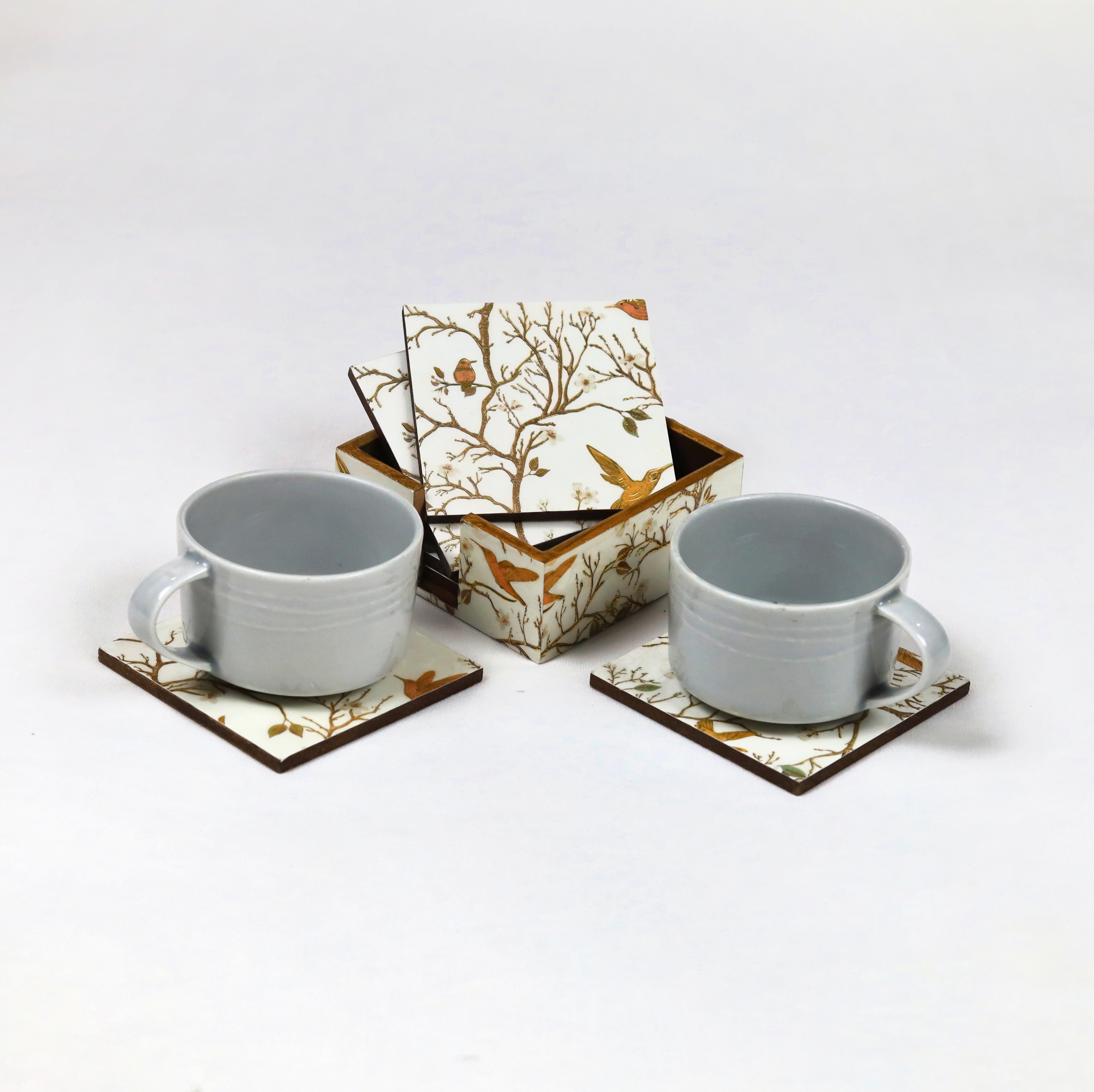 Elegant tissue box and coaster set for hosting
