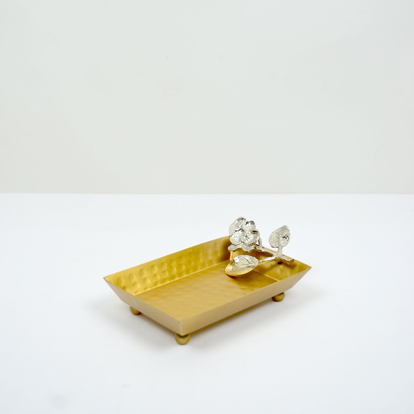 Metal Bathroom Accessories Set with Gold Accents	