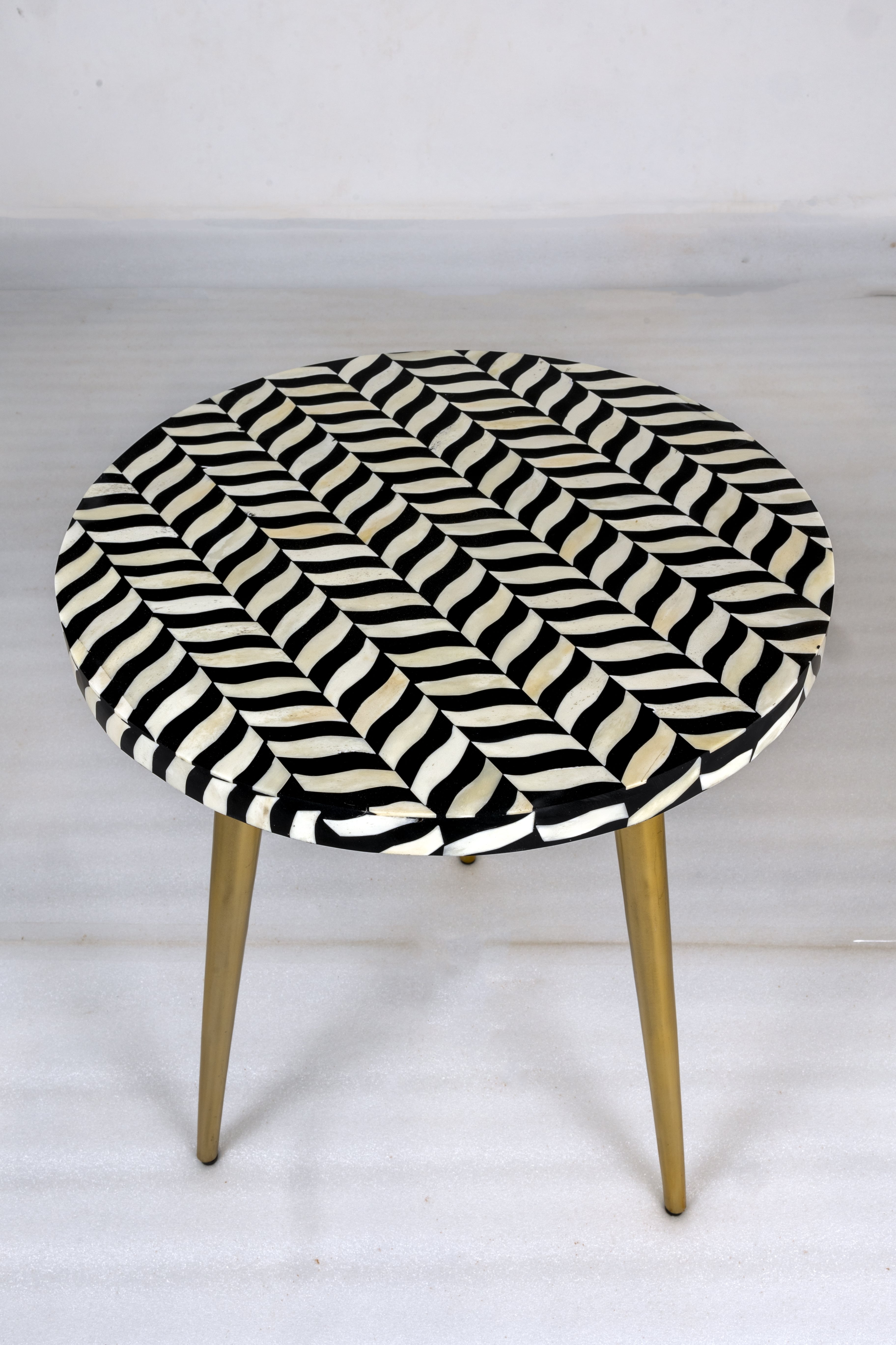 Minimalist Round 3-Leg Inlay Side Table	