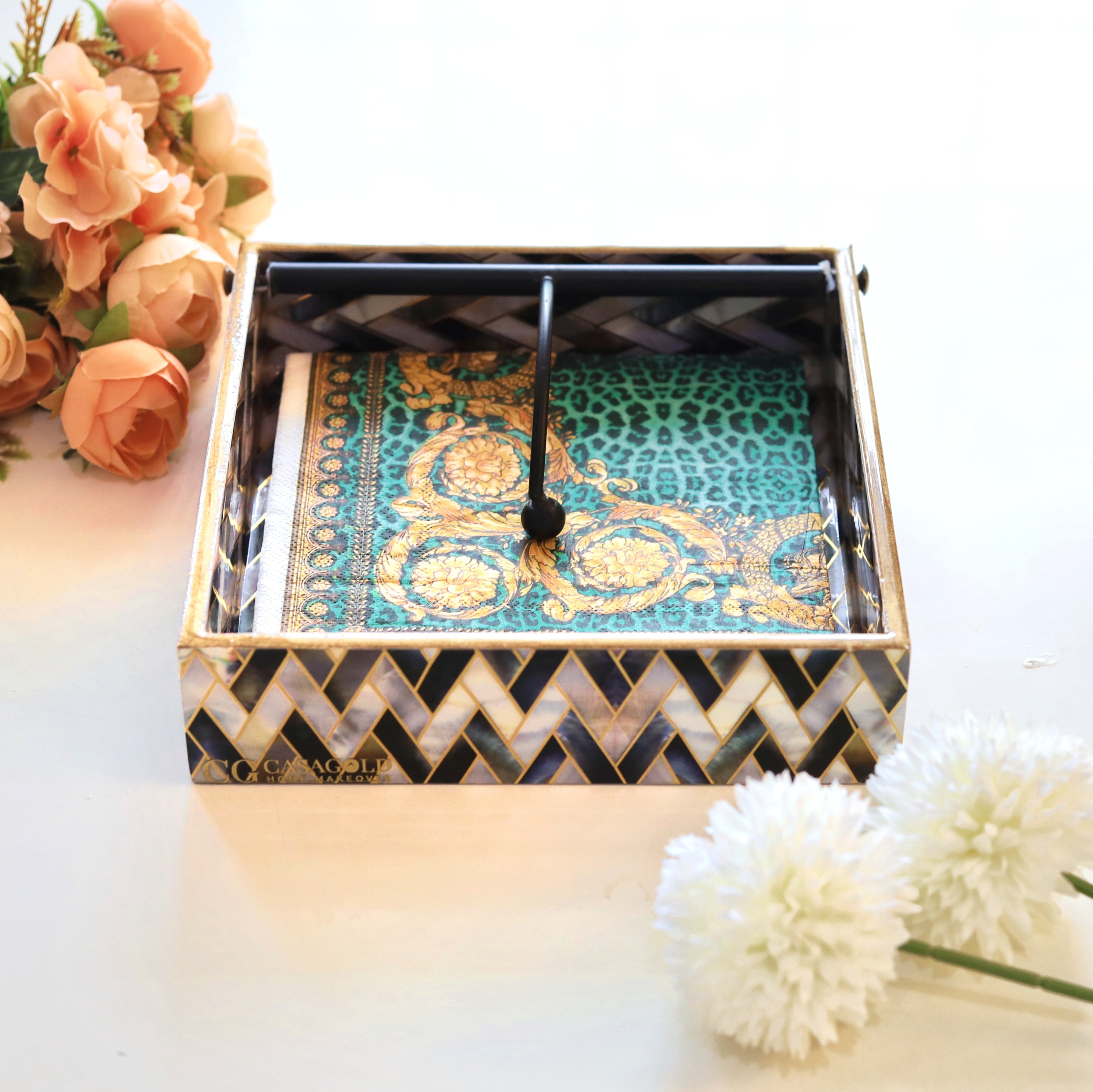 Modern tissue tray for elegant interiors
