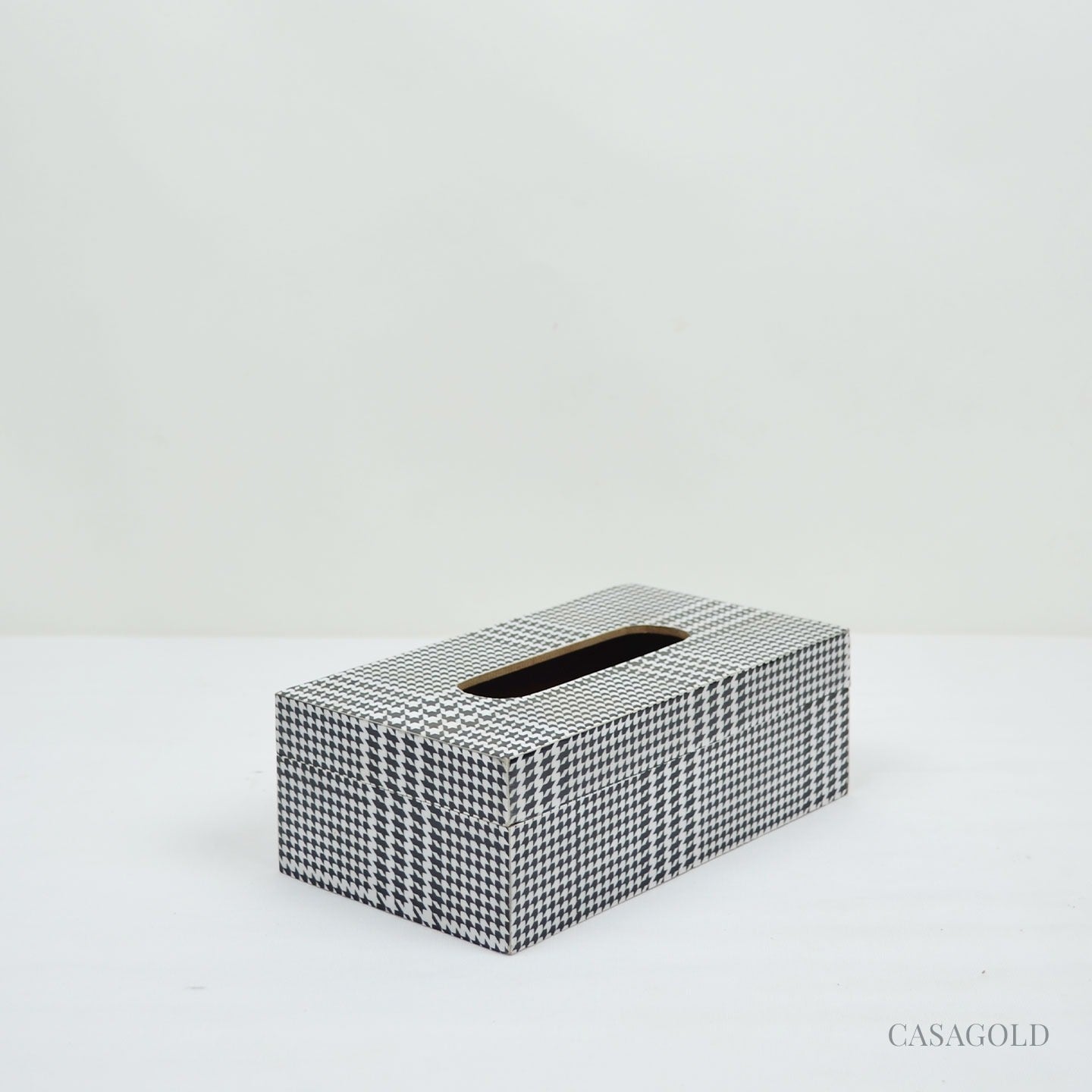 Elegant coaster with a chic tissue box for decor
