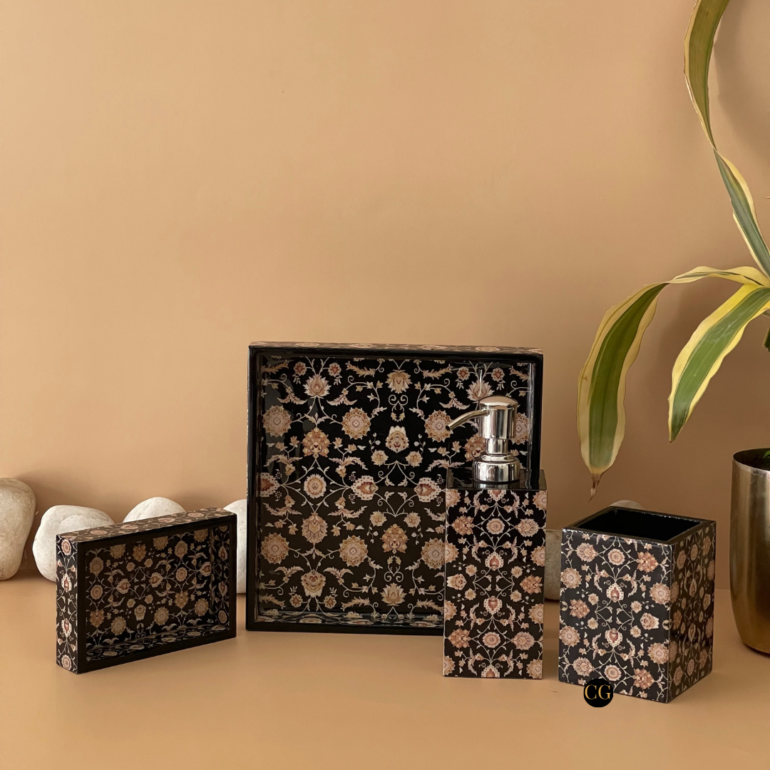 Antique Resin Finish set with classic design