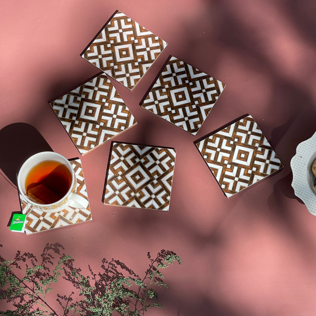 Deluxe coaster with tissue storage for elegant homes

