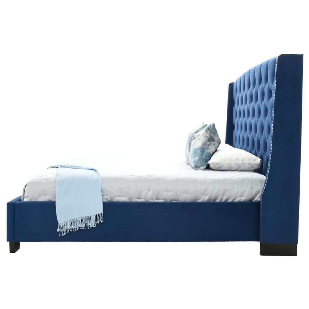 Classic wings bed with durable wooden frame