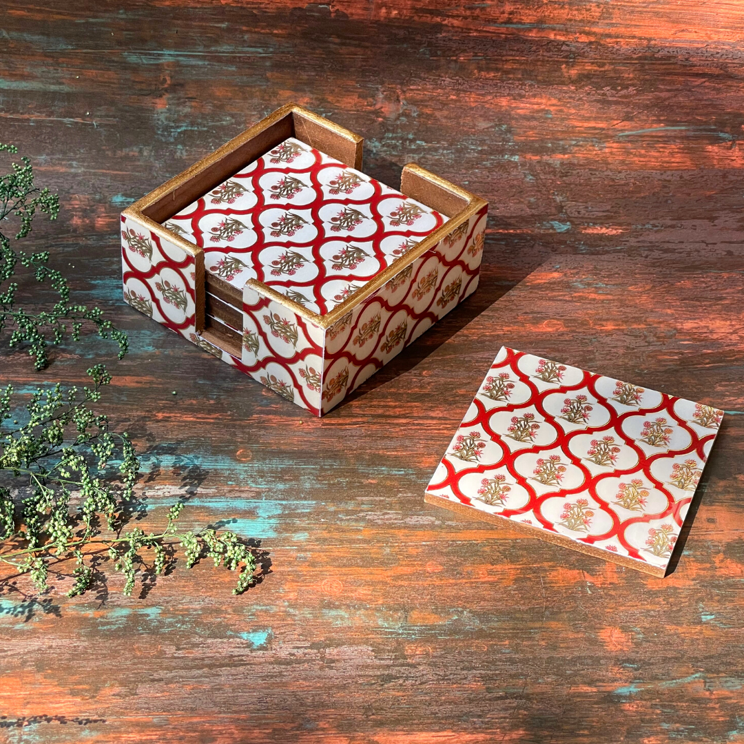 Stylish coaster and tissue box set for coffee tables
