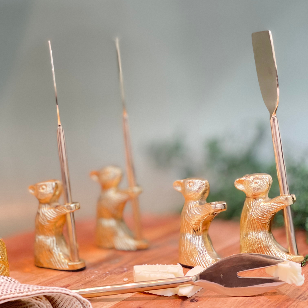 Sophisticated stainless steel cheese knives

