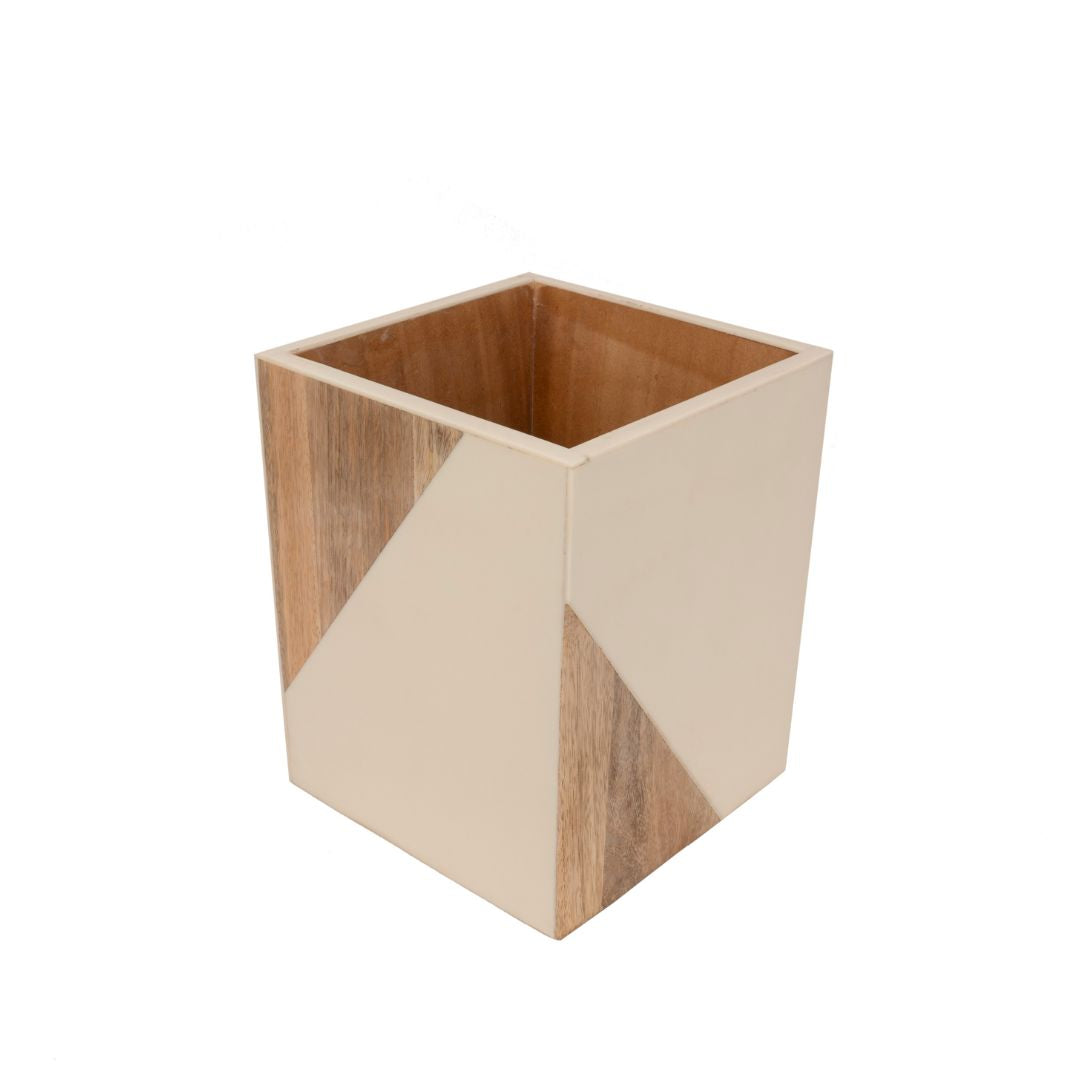 Minimalist Bathroom Accessories Set in Beige & Cream