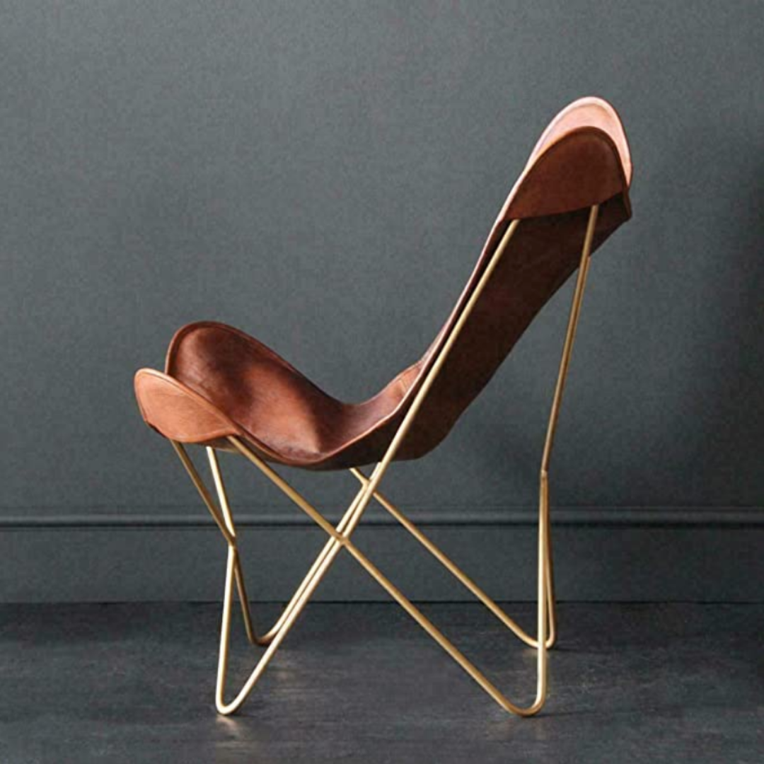 Contemporary curved leather lounge chair for stylish homes
