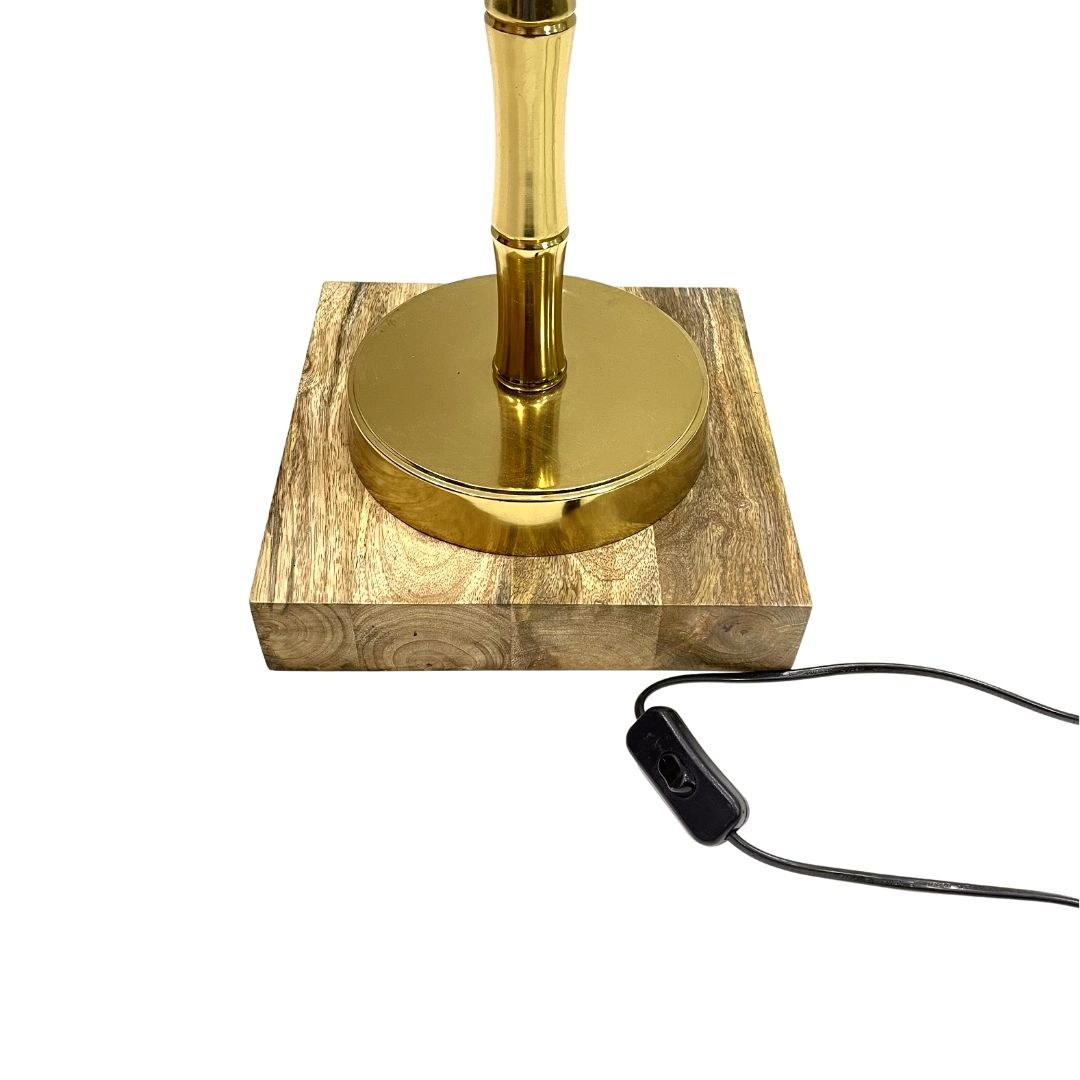 Oversized luxury lamp for dramatic interiors
