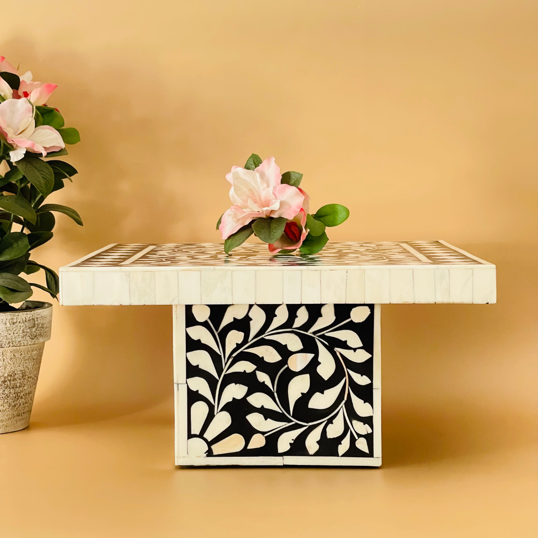 Premium Bone Design Cake Stand	
