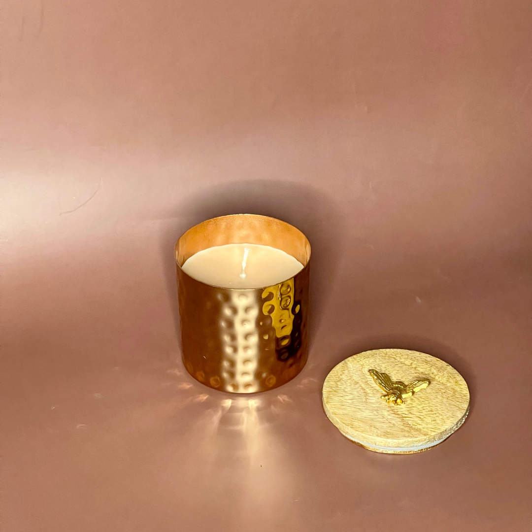 Rustic Wax Candle with Natural Finish	