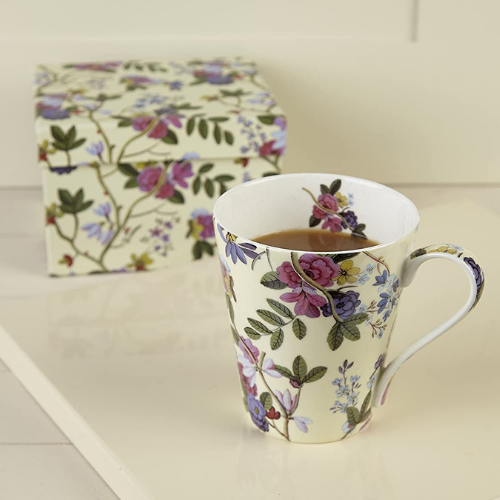 V&A Kilburn Cream Mug in Gift Box