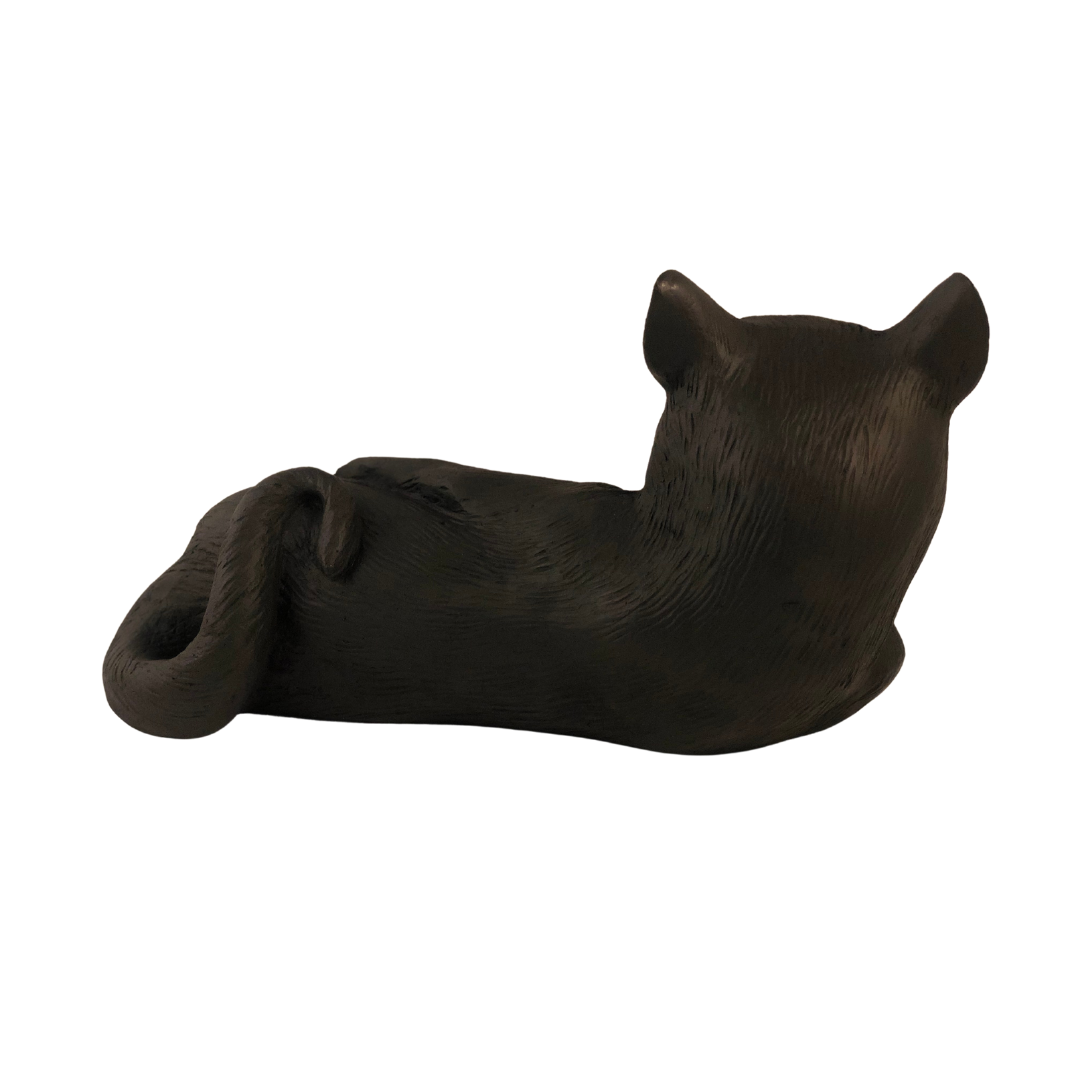 Relaxing Cat Sculpture - BLACK